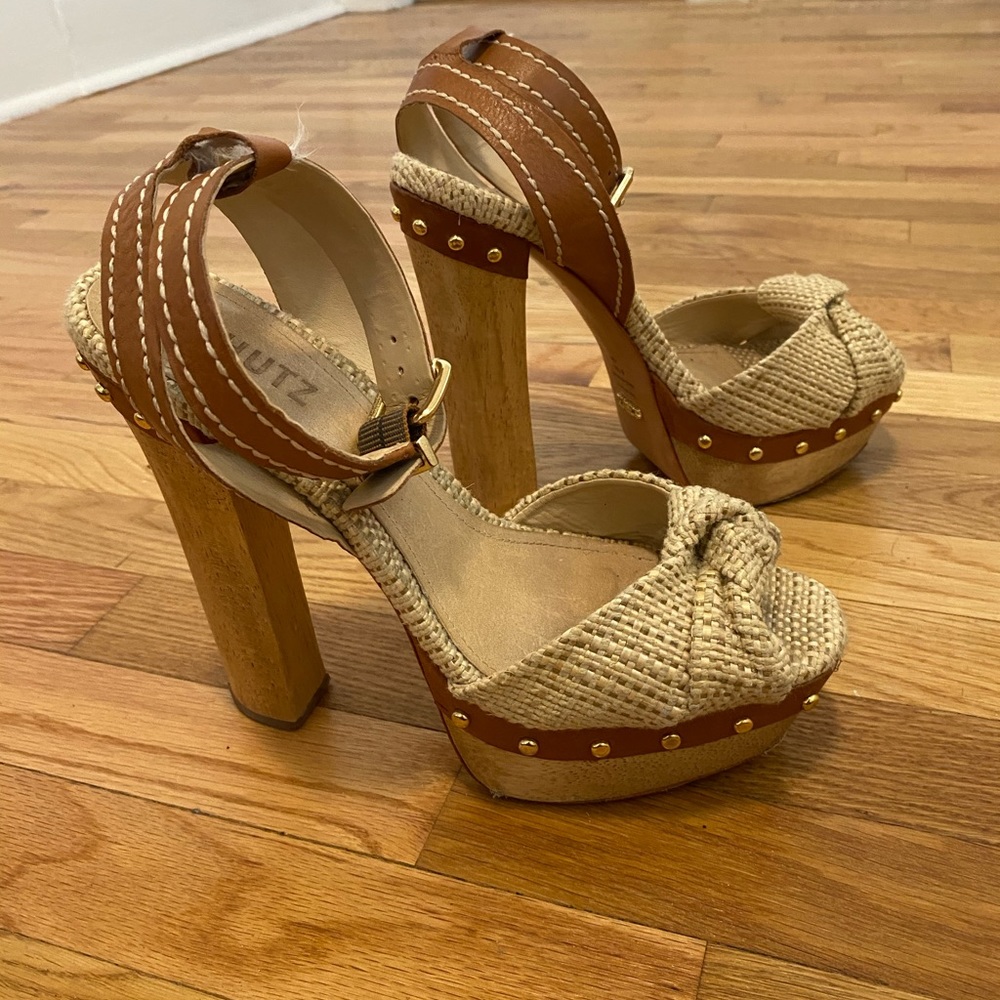 Schutz platform BANGERS size 8.5